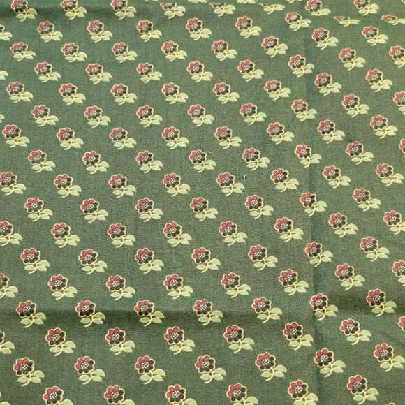 Green Floral Fabric Red Flowers Cotton Blend 25"x44" Slightly Stiff Feel - Picture 4 of 8